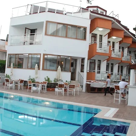 Elegance Hotel